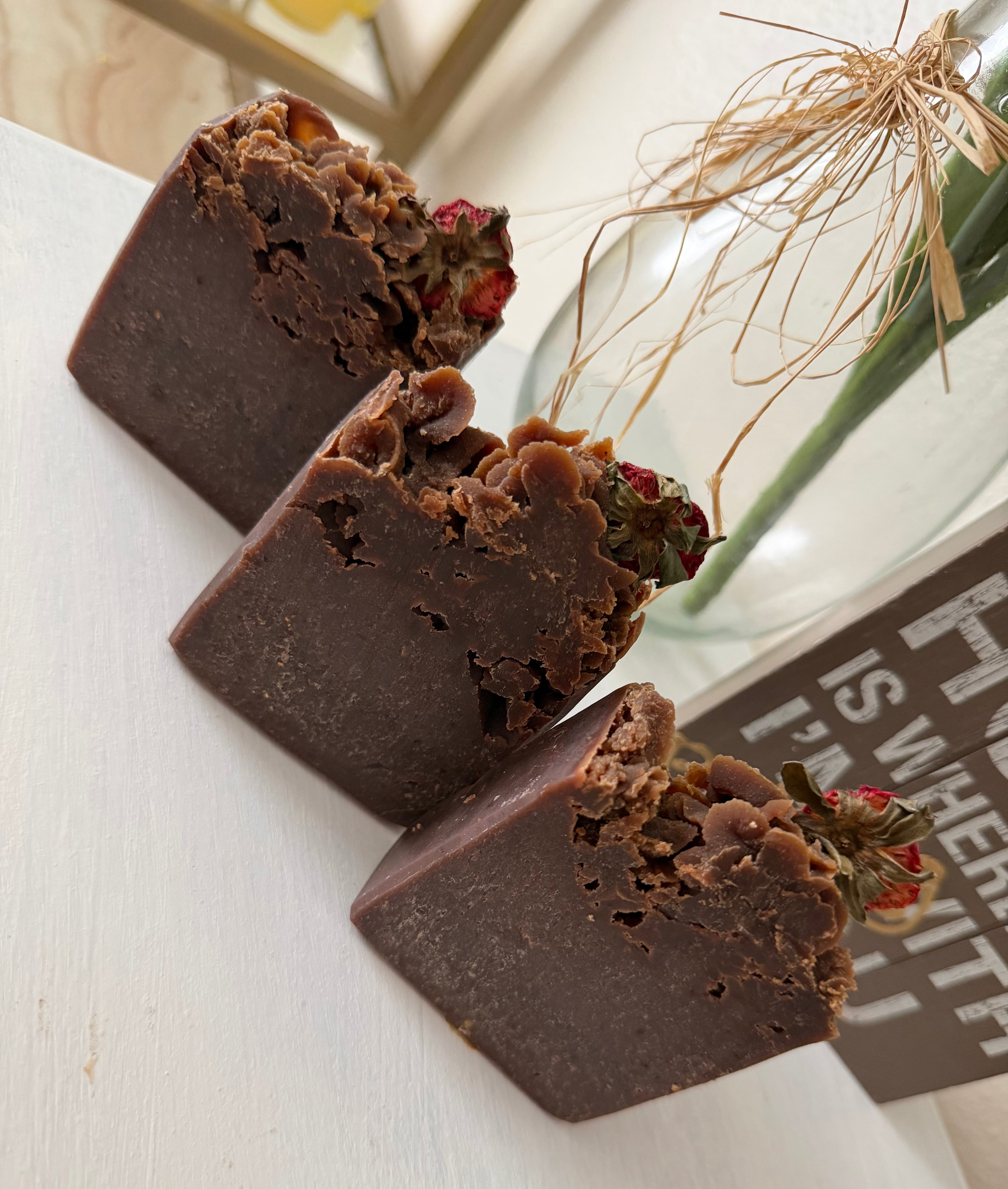 Strawberry Crumble goats milk bar